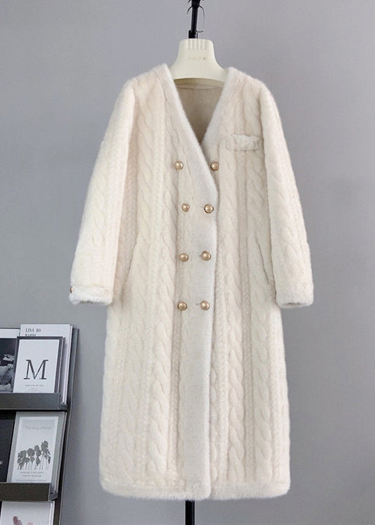 Sophisticated Coat with a Clean Classic Look