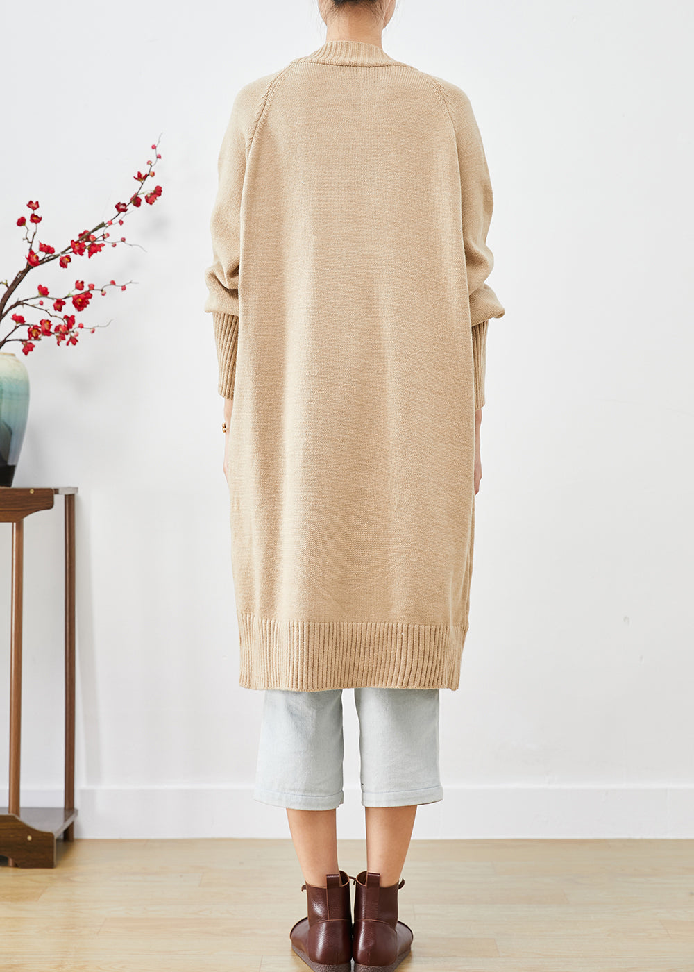 Well Tailored Coat with a Graceful Silhouette