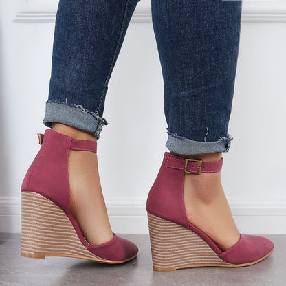 Graceful Orthopedic Pumps for Modern Look