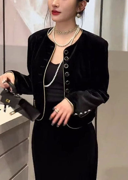 Effortlessly Elegant Coat with a Timeless Design