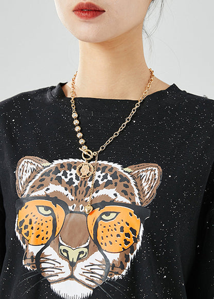 Sophisticated Top with a Clean Classic Look