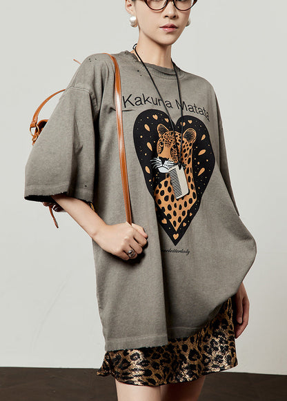 A Vintage Style Shirt with Delicate Timeless Details
