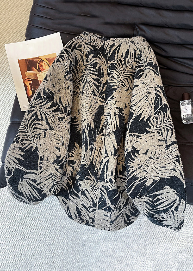 Effortlessly Elegant Coat with a Timeless Design