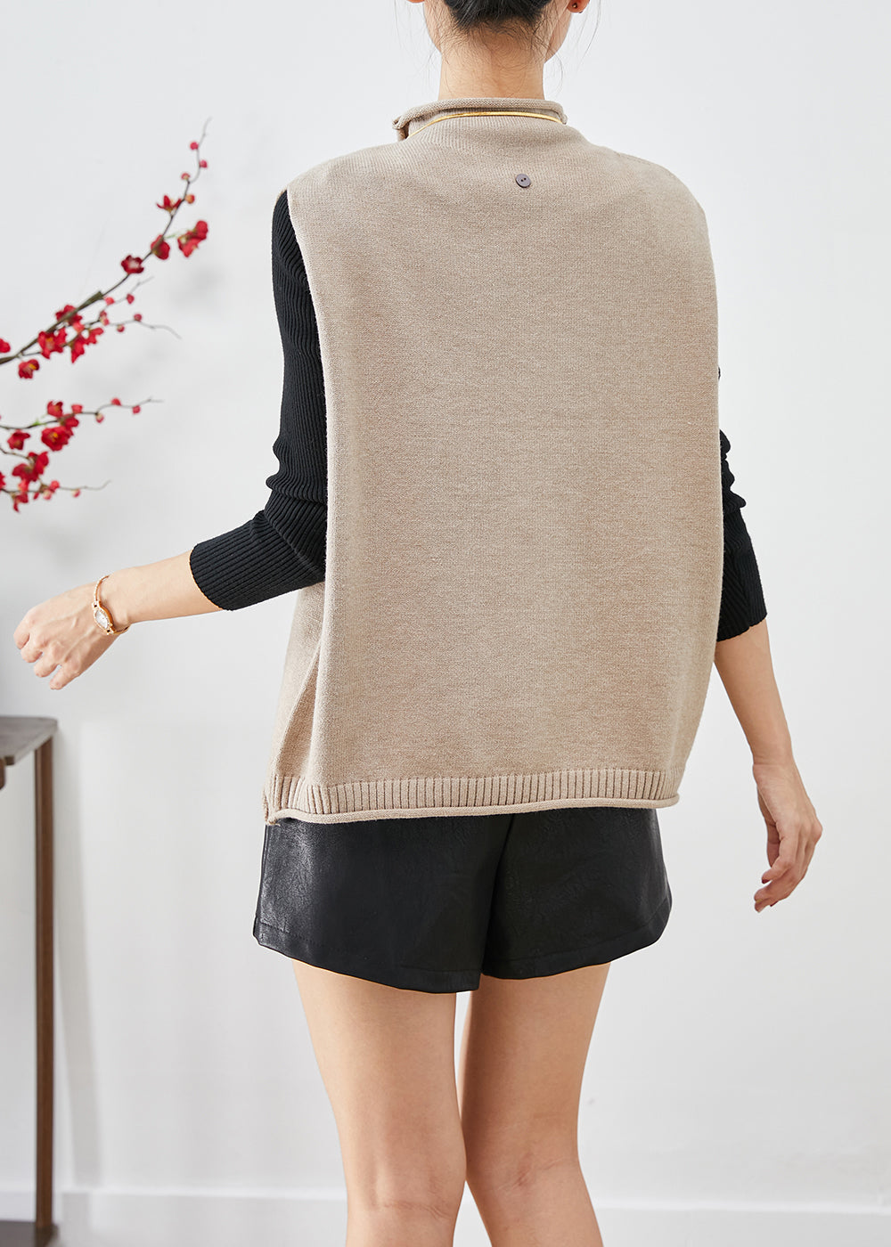 A Vintage Style Top with Delicate Timeless Details