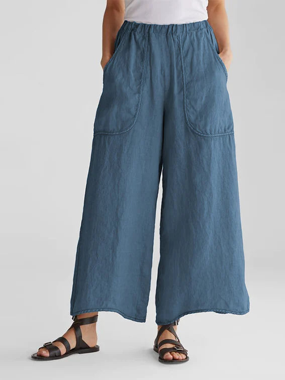 Effortlessly Elegant Pants with a Timeless Design