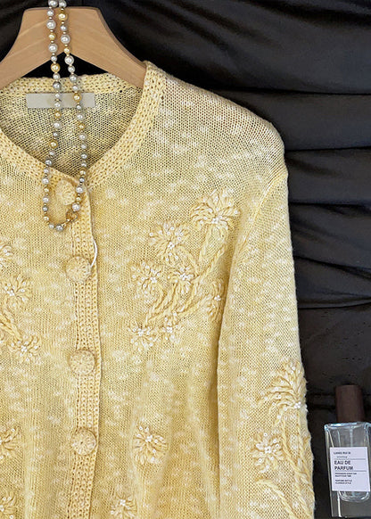 Classic Vintage Cardigan with a Flattering Fit