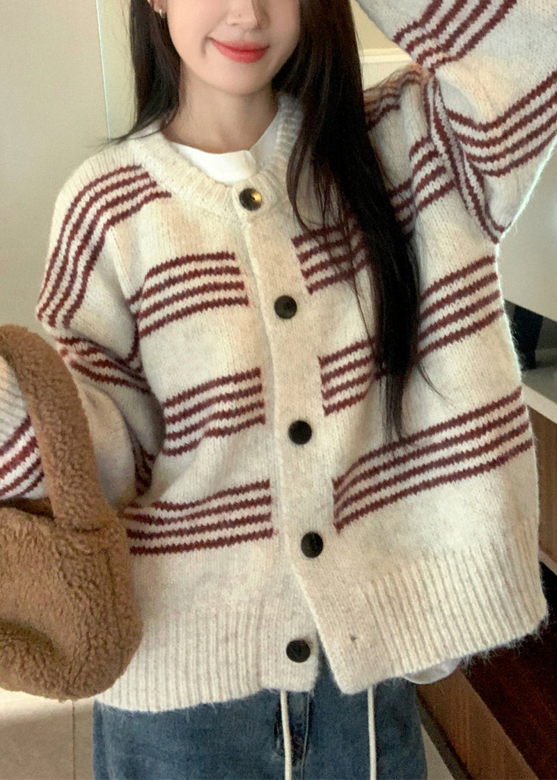 Elegantly Styled Cardigan for Everyday Wear