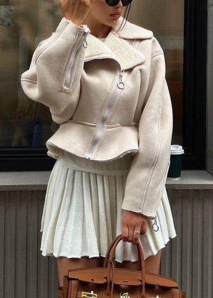 Beautifully Finished Coat in a Timeless Design