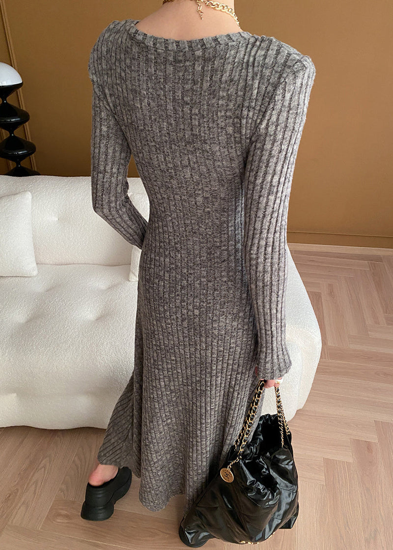Effortlessly Elegant Sweater with a Timeless Design