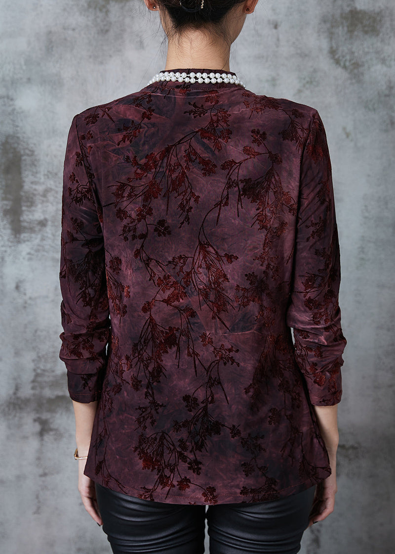 Effortlessly Elegant Top with a Timeless Design