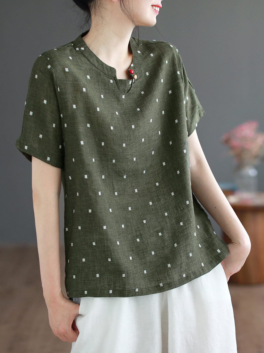 Effortlessly Elegant T-Shirt with a Timeless Design