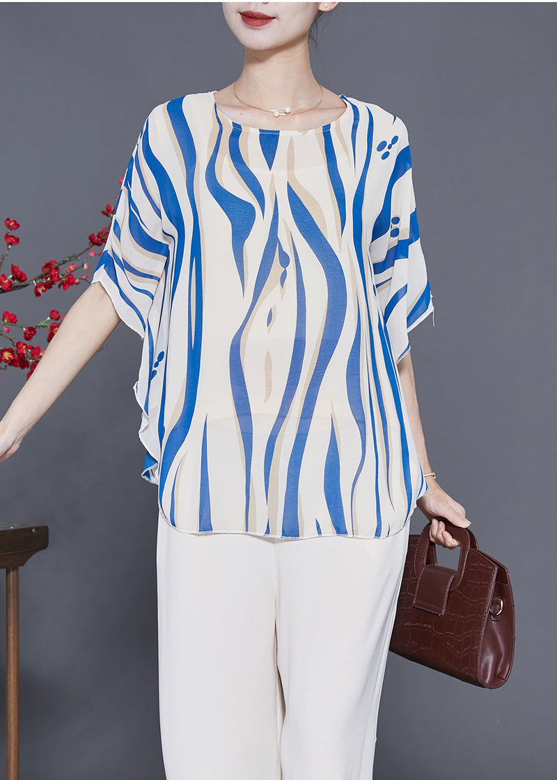 Effortlessly Elegant Top with a Timeless Design