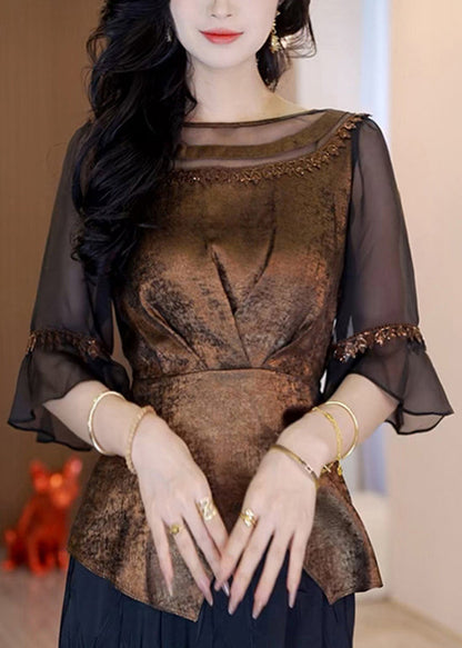 Classic Vintage Top with a Flattering Fit