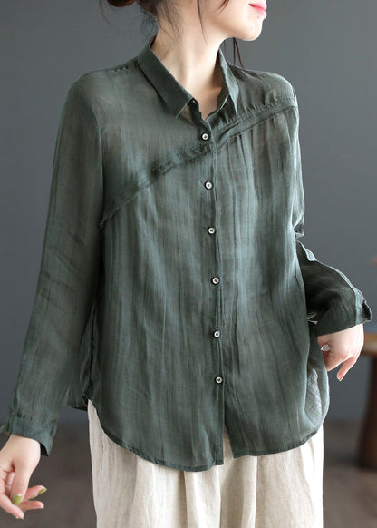 Beautifully Crafted Blouse in a Classic Style