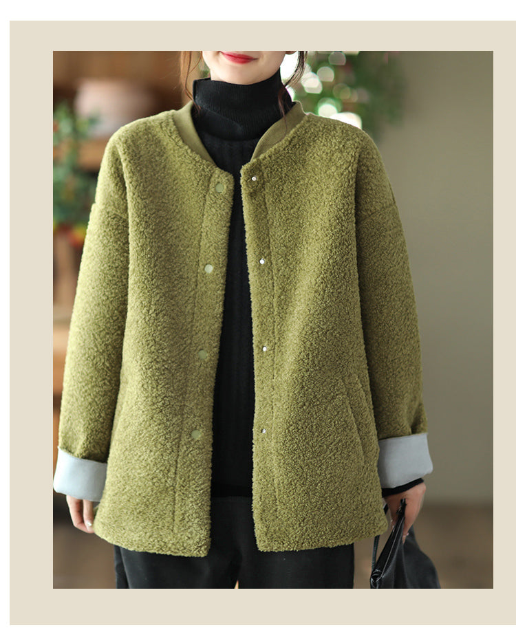 Beautifully Finished Coat in a Timeless Design