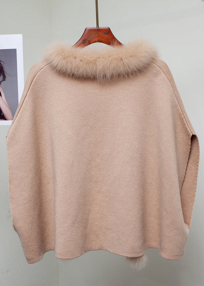 Well Tailored Coat with a Graceful Silhouette
