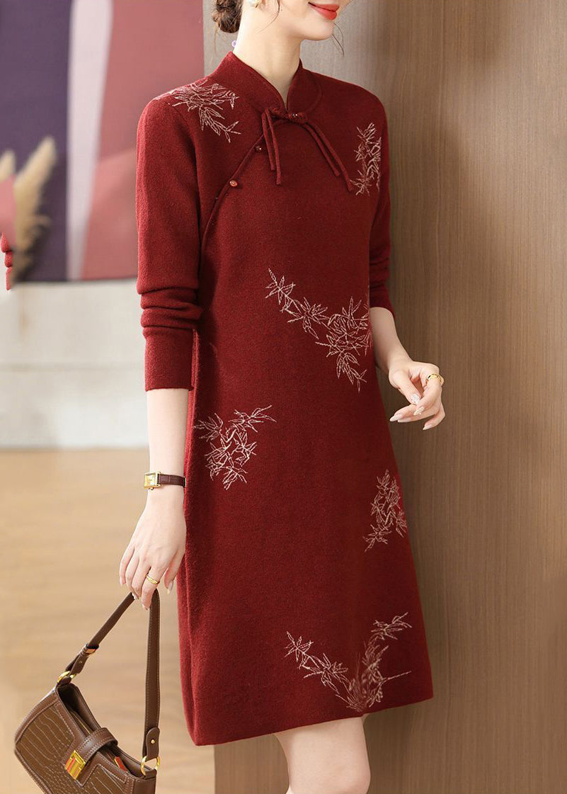 Classic Vintage Sweater with a Flattering Fit