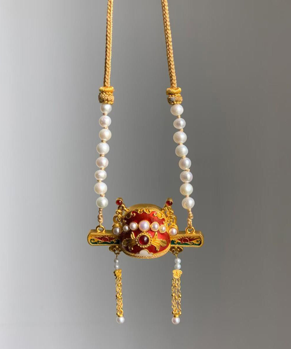 Elegant Gold Necklace for Every Occasion