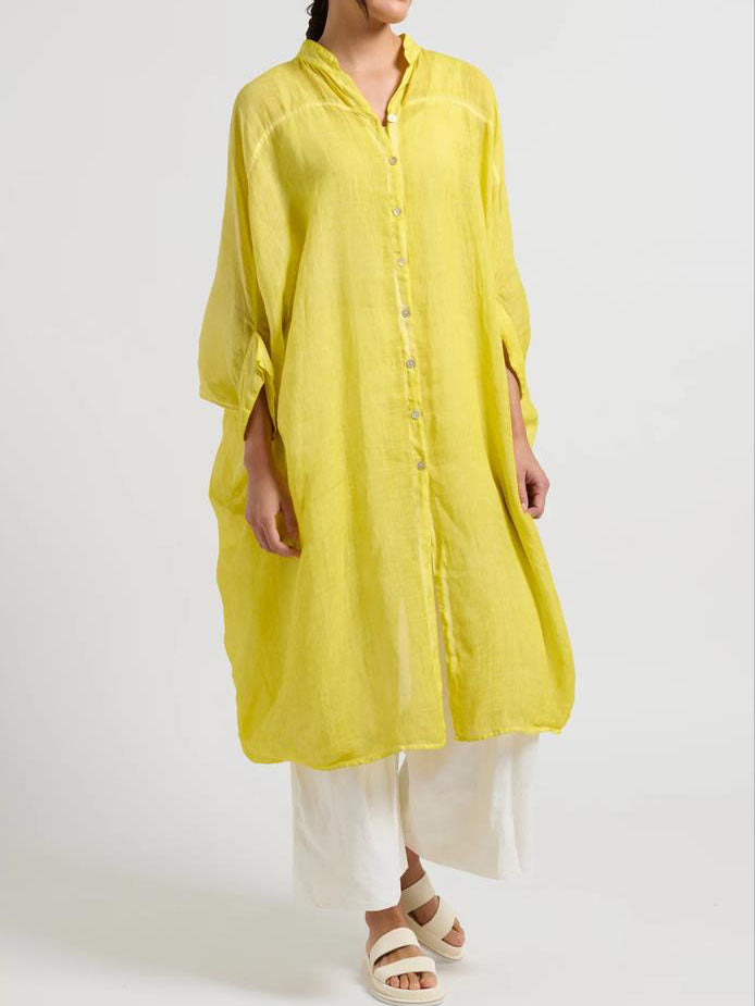 Effortlessly Elegant Top with a Timeless Design