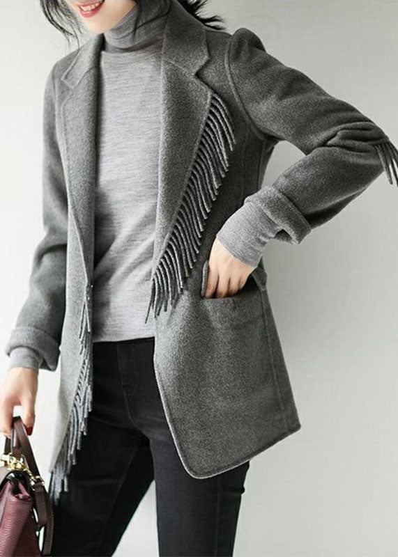 Well Tailored Coat with a Graceful Silhouette