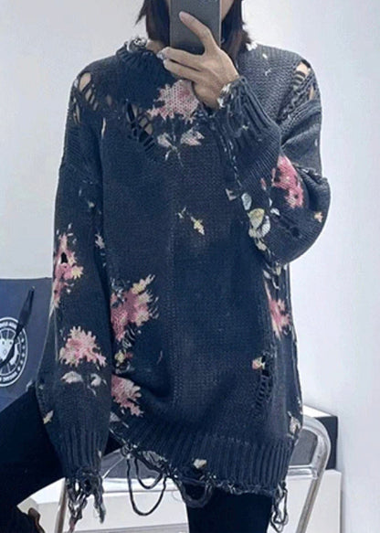 Well Tailored Sweater with a Graceful Silhouette