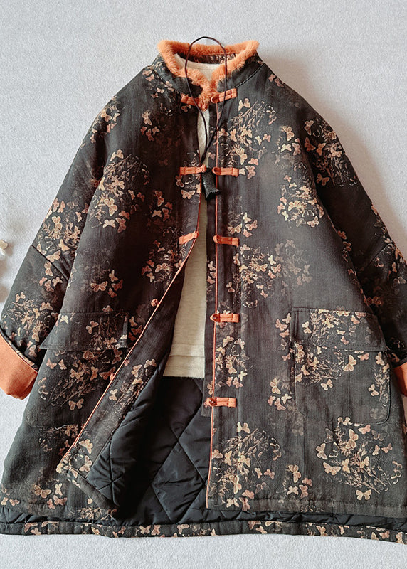 Elegantly Styled Coat for Everyday Wear