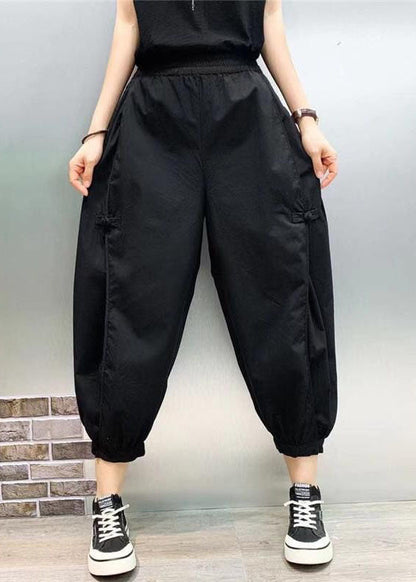 Well Tailored Pants with a Graceful Silhouette