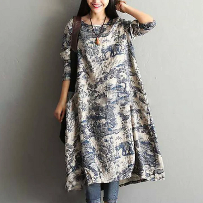 Classic Vintage Dress with a Flattering Fit