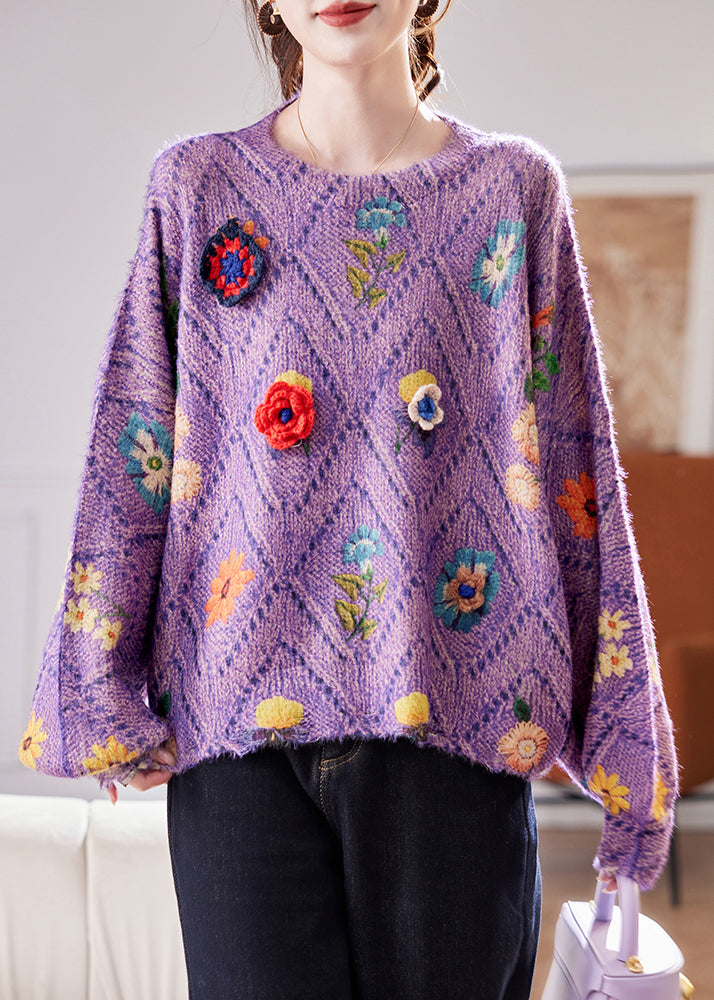 Well Tailored Sweater with a Graceful Silhouette