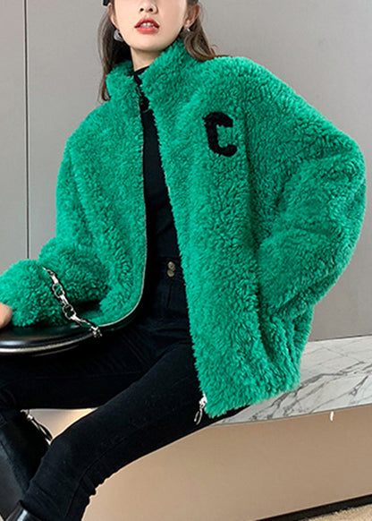 Effortlessly Elegant Coat with a Timeless Design