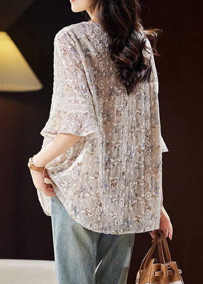 Classic Vintage Shirt with a Flattering Fit
