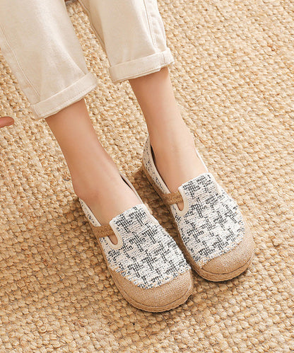 Graceful Orthopedic Flats for Modern Look