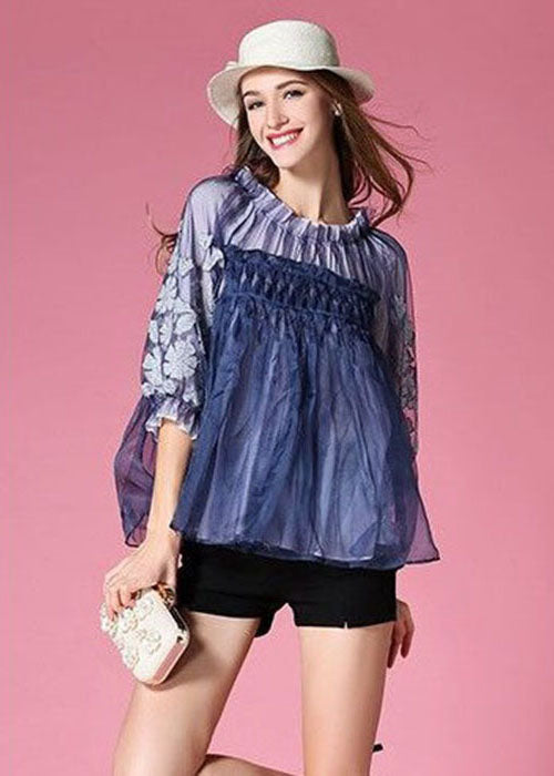 Sophisticated Blouse with a Clean Classic Look