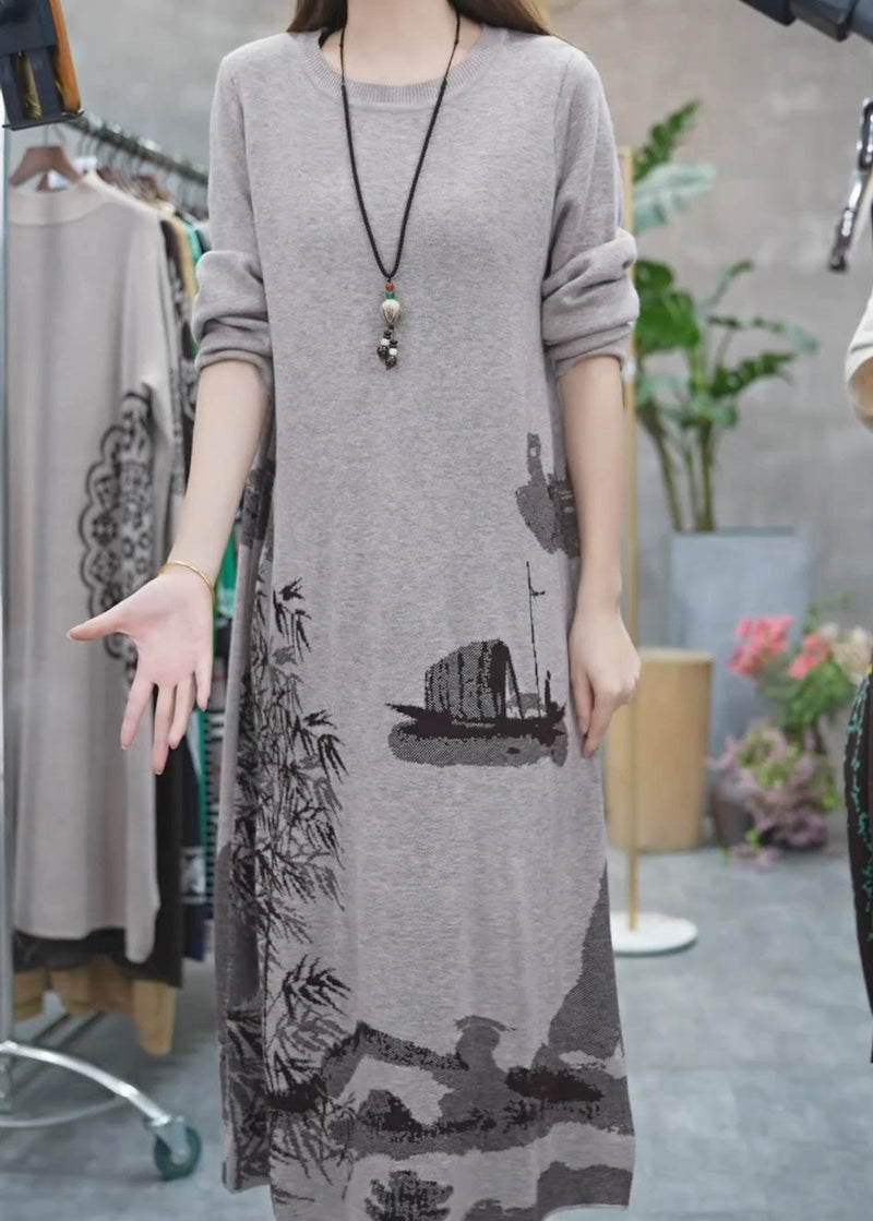 Classic Vintage Sweater with a Flattering Fit