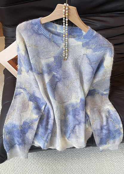 Effortlessly Elegant Sweater with a Timeless Design