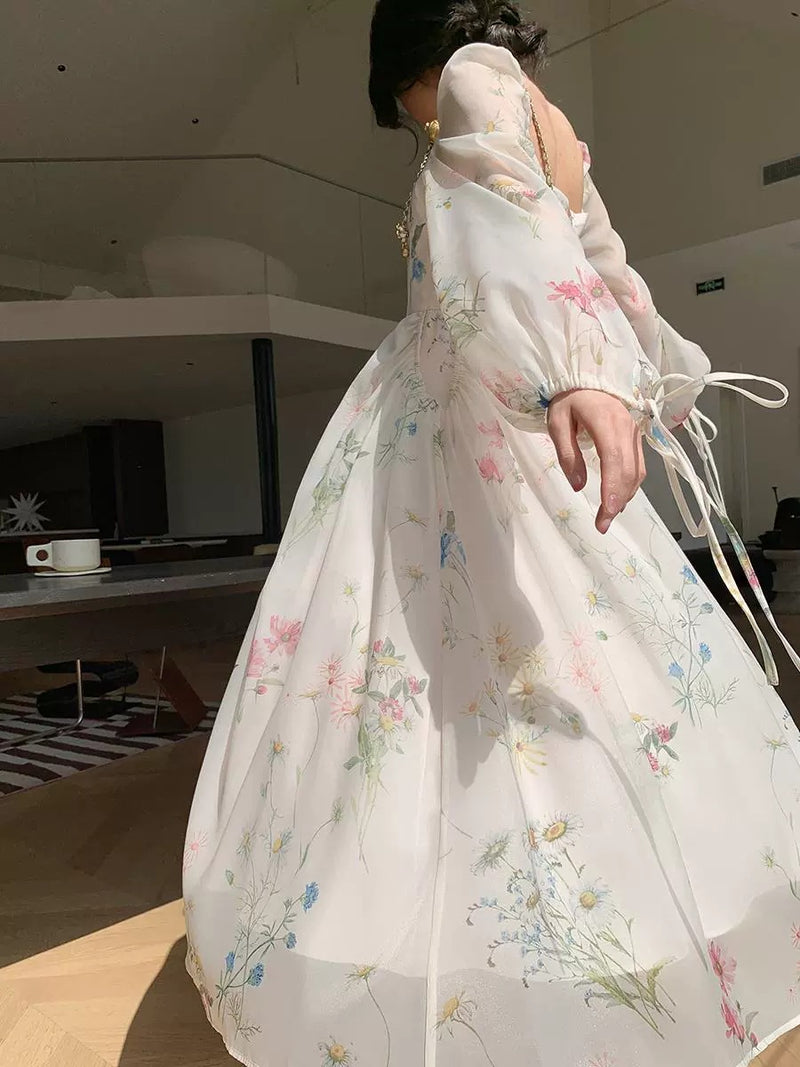 Classic Vintage & Enduringly Stylish Dress