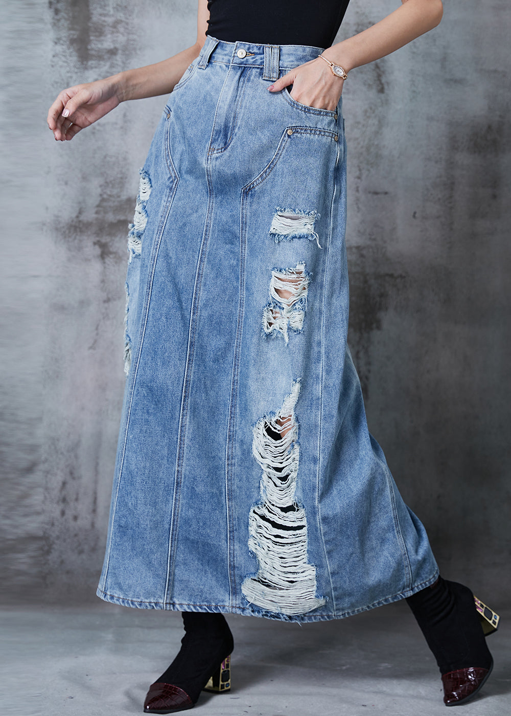 Effortlessly Elegant Garment with a Timeless Design