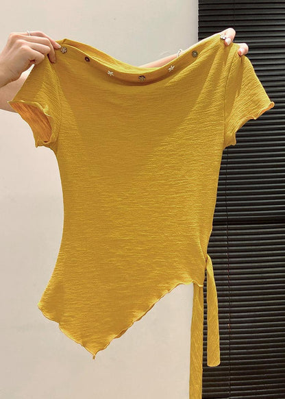 Well Tailored Top with a Graceful Silhouette