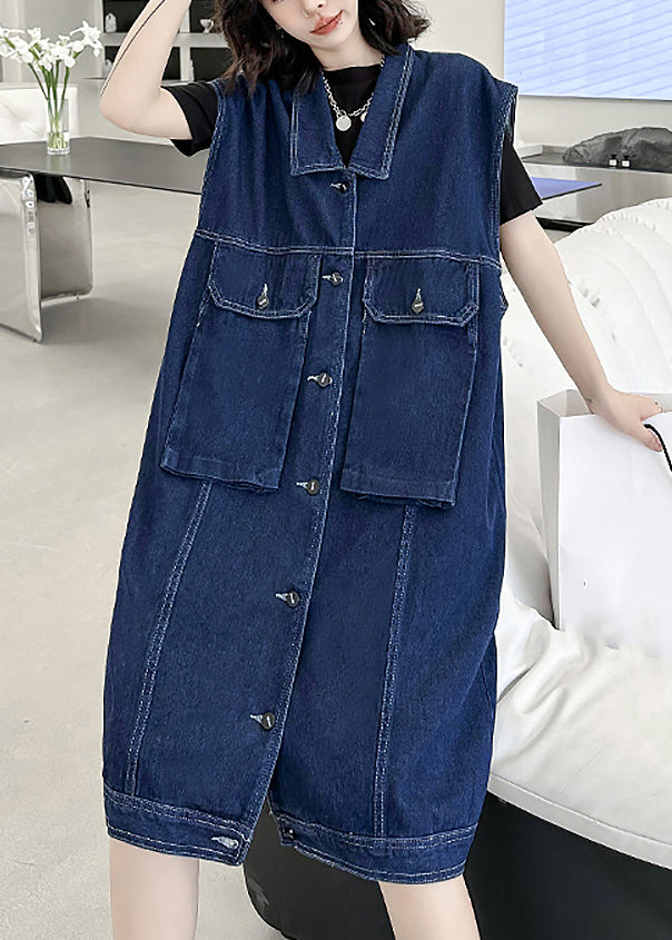 Classic Vintage Coat with a Flattering Fit