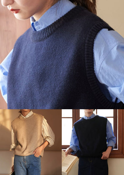 Beautifully Finished Coat in a Timeless Design