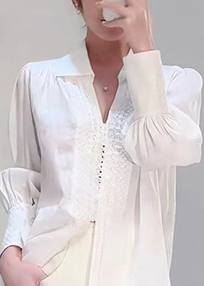 Classic Vintage Shirt with a Flattering Fit