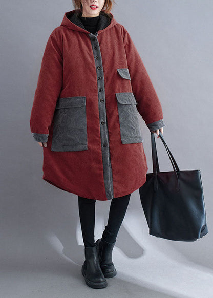 Well Tailored Coat with a Graceful Silhouette