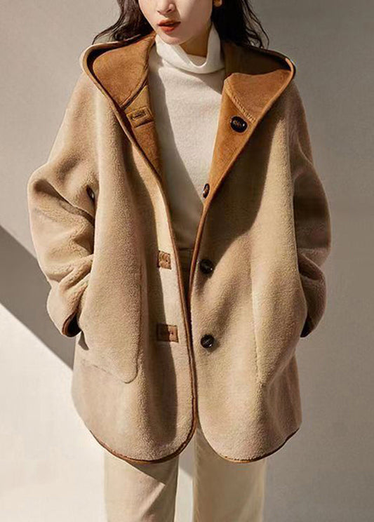 Sophisticated Coat with a Clean Classic Look