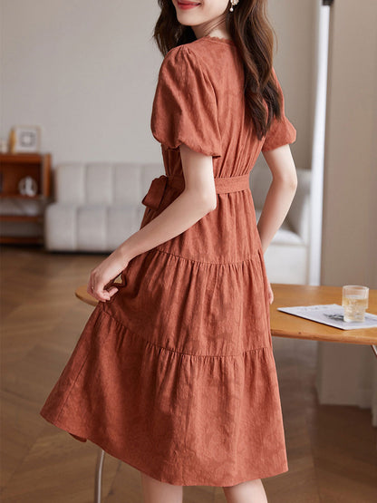 Sophisticated Dress with a Clean Classic Look