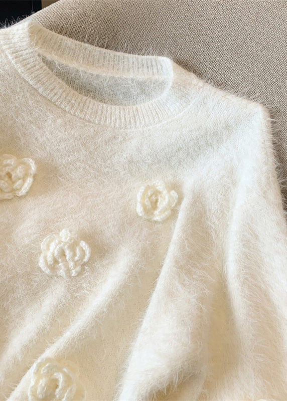 Beautifully Finished Sweater in a Timeless Design