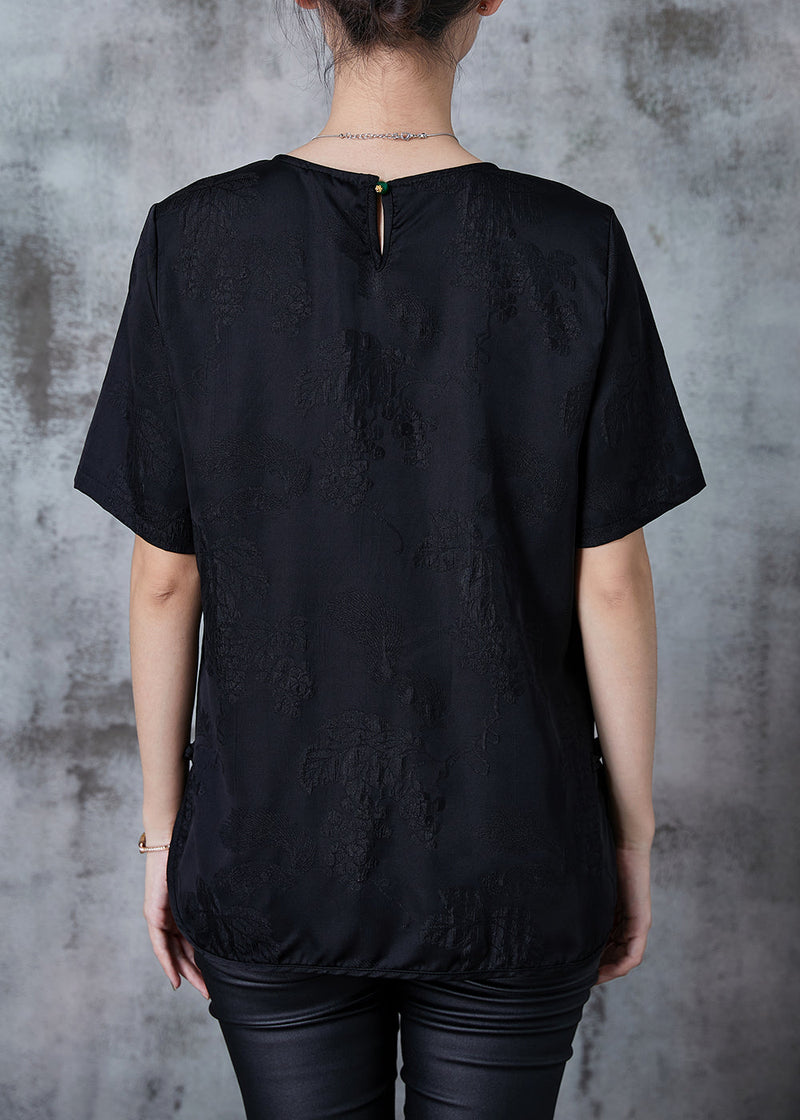 Polished Top with an Effortless Classic Look