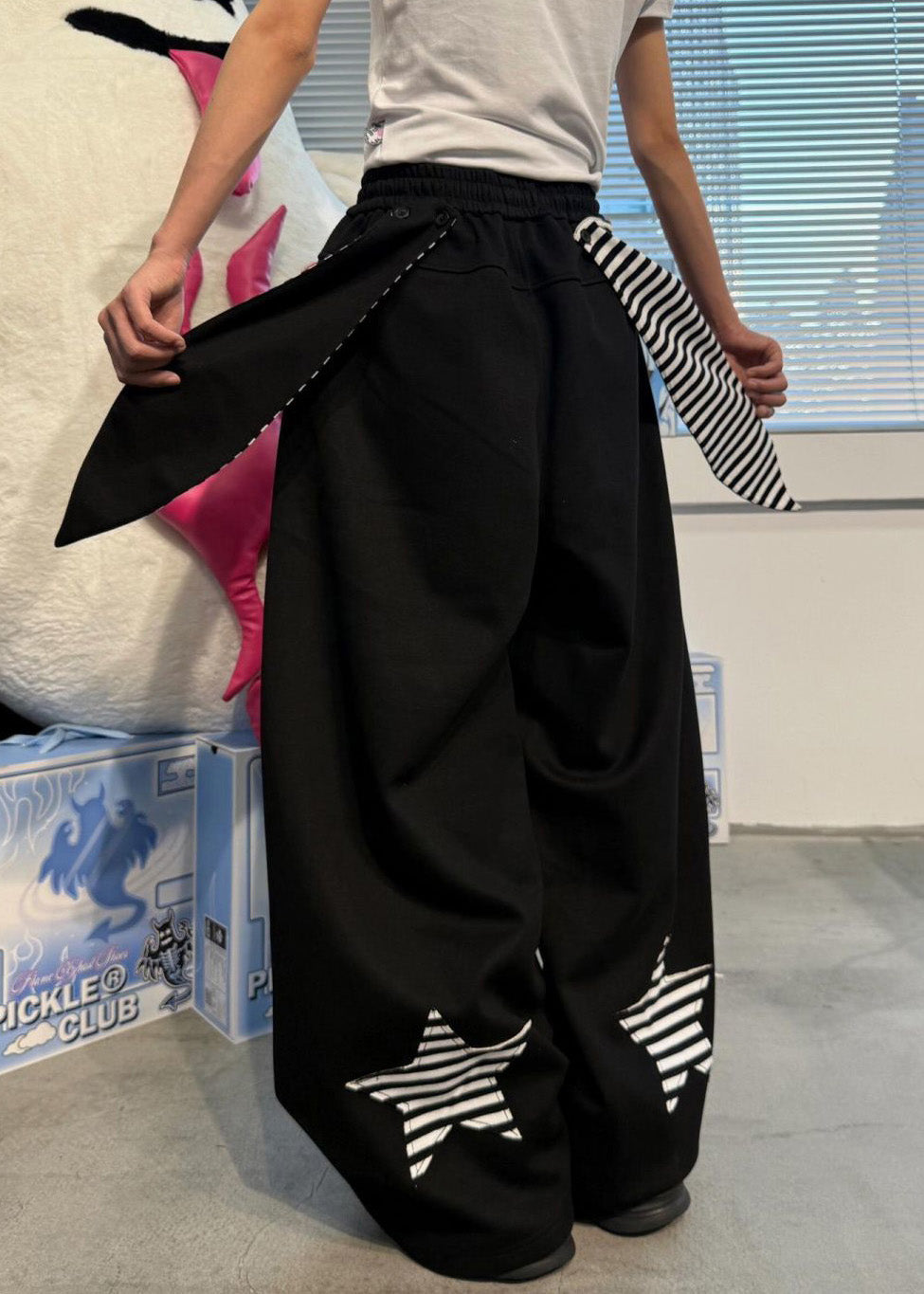 Sophisticated Pants with a Clean Classic Look