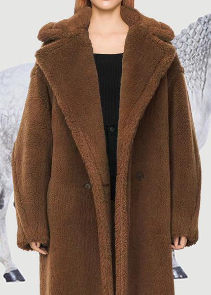 Sophisticated Coat with a Clean Classic Look