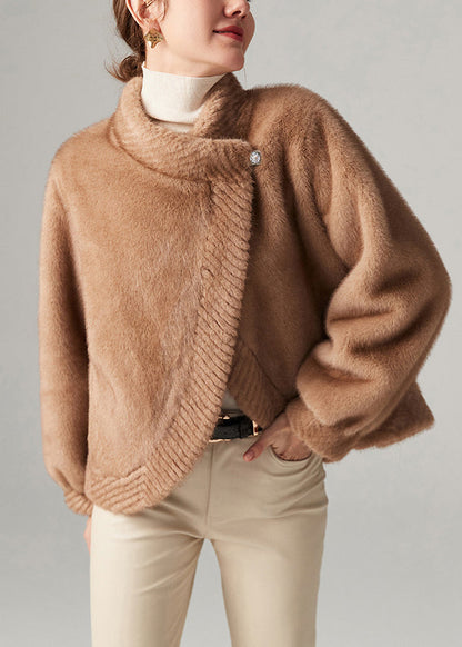Gracefully Styled Coat for Any Occasion