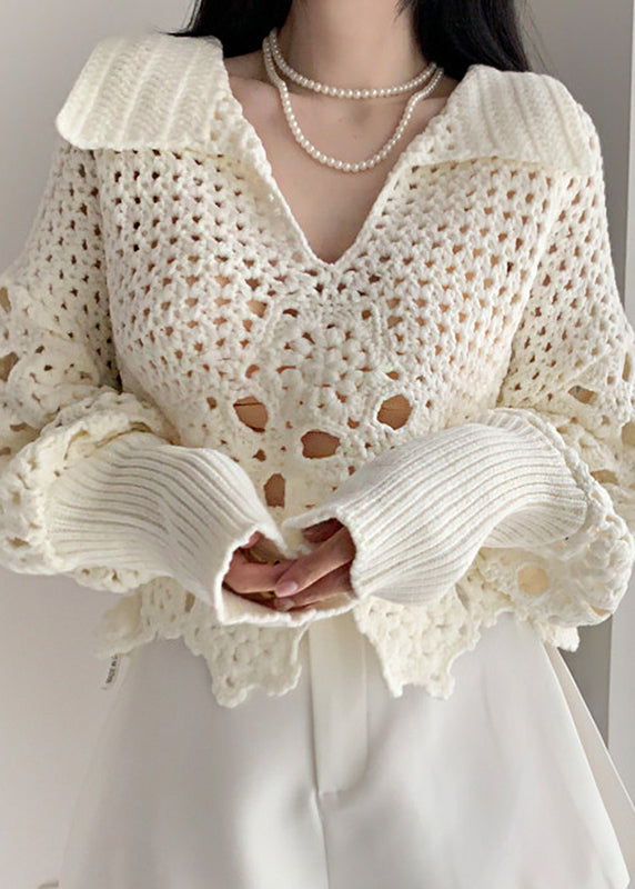 Classic Vintage Sweater with a Flattering Fit